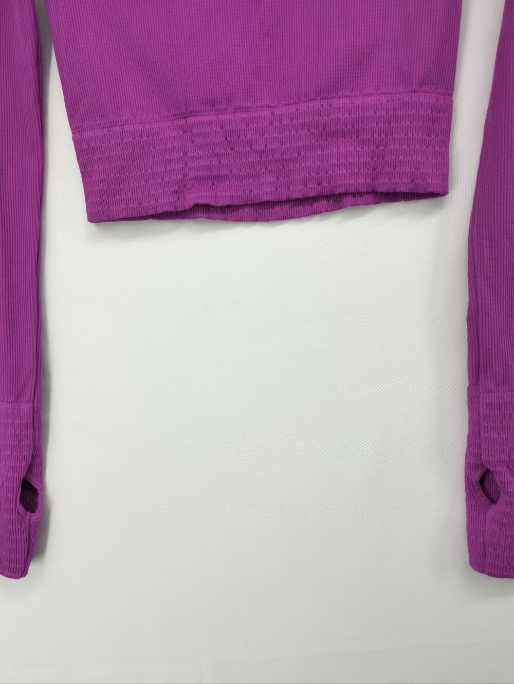 Free People Movement Cut It Out Top M/L Magenta Ribbed Crop Thumbhole USA - Picture 9 of 11